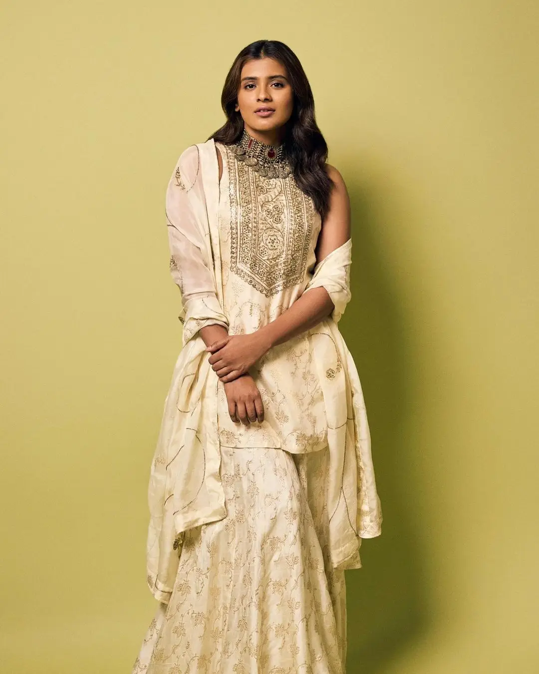 SOUTH INDIAN ACTRESS HEBAH PATEL STILLS IN WHITE GOWN 3